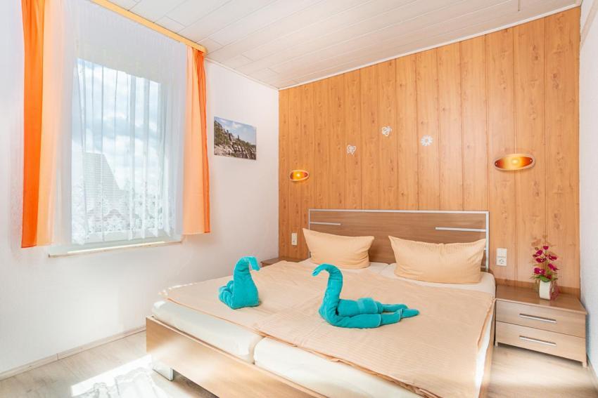 Ferienhaus "Zur Alten Schule" Mittelndorf エクステリア 写真